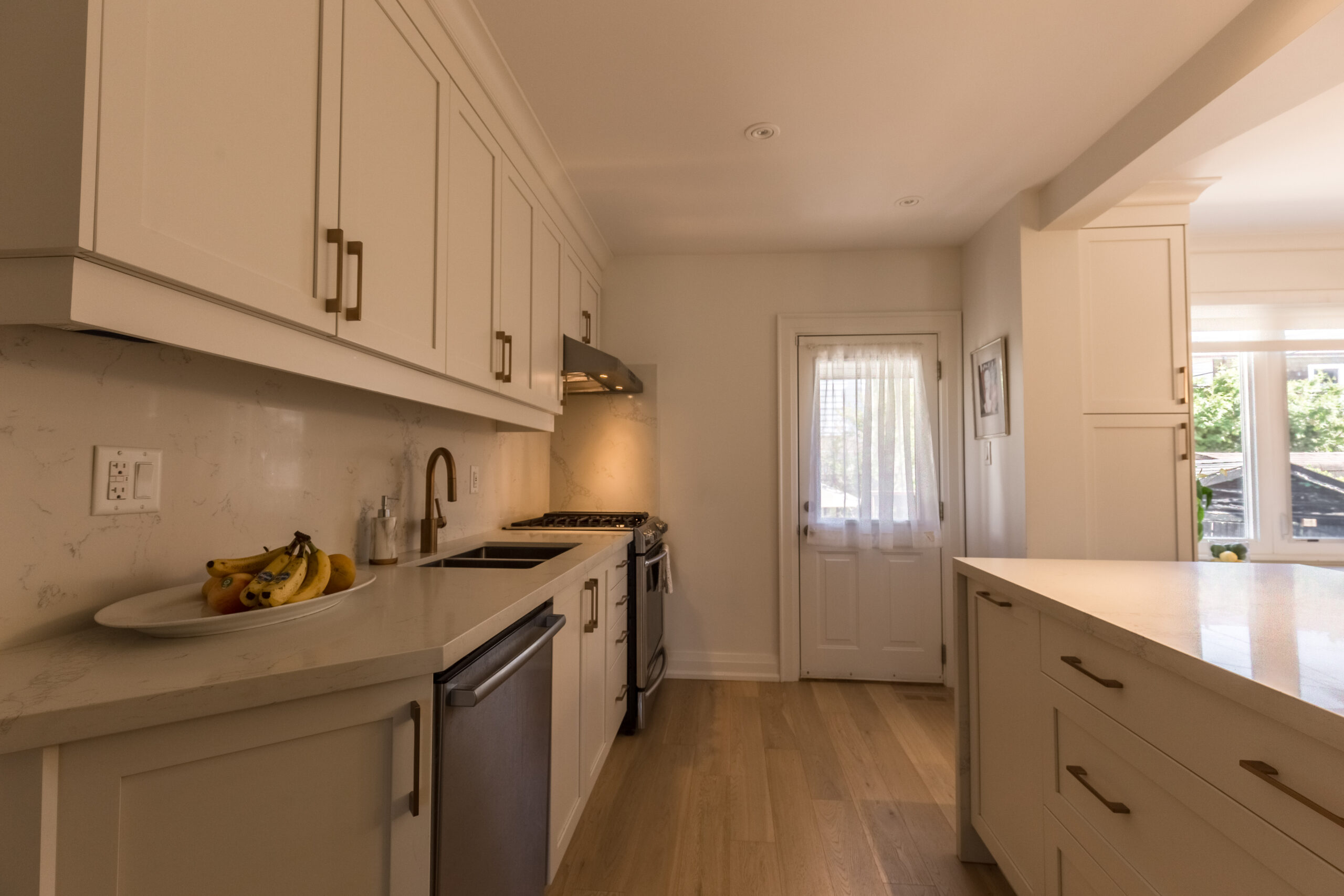 2021 - New kitchen & dining room renovation on Aldwych