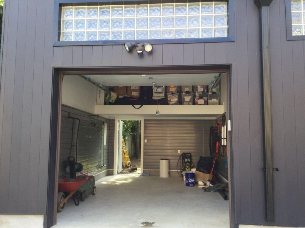 How to Make a Garage Livable and Comfortable

