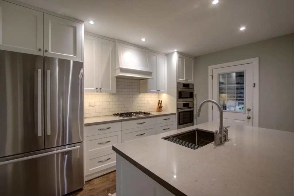 Main Features Of a Custom Toronto Kitchen Renovation
