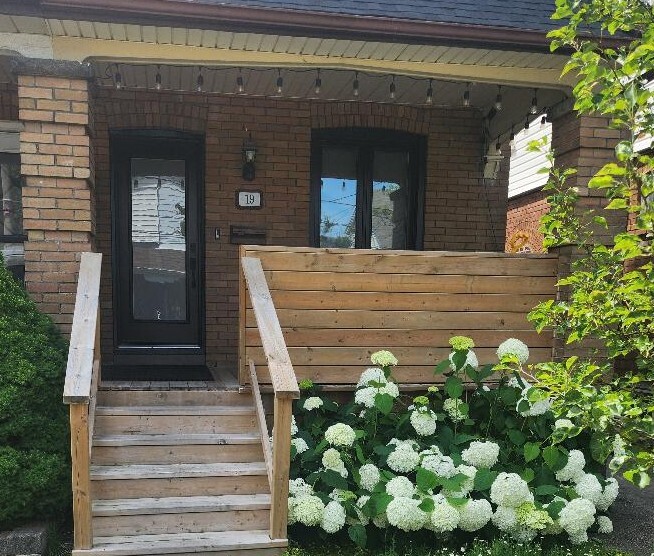 Full Porch